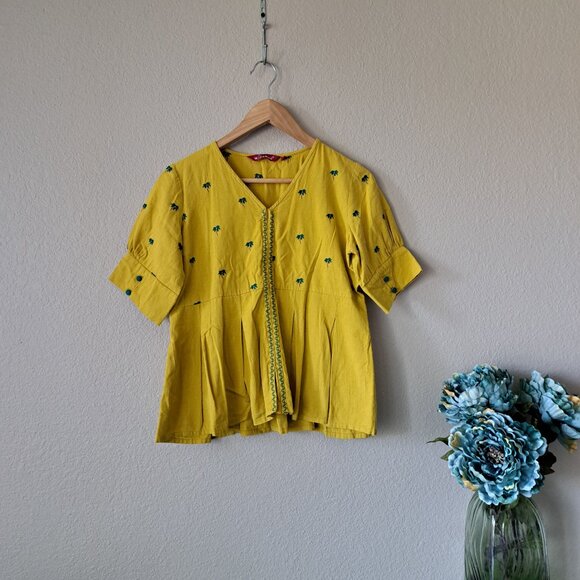 ❤️WINERED Modern Whimsical Yellow Peplum Blouse Size M - Picture 3 of 6